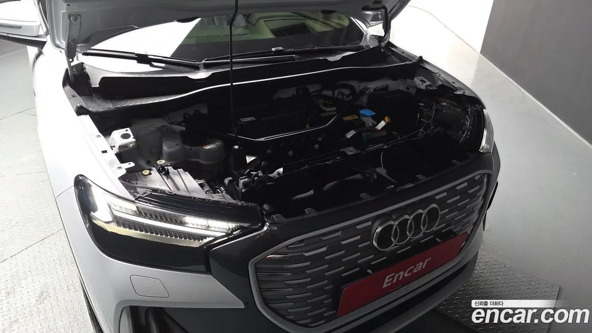Audi Q4 e-tron 2023 из KR, фото 10