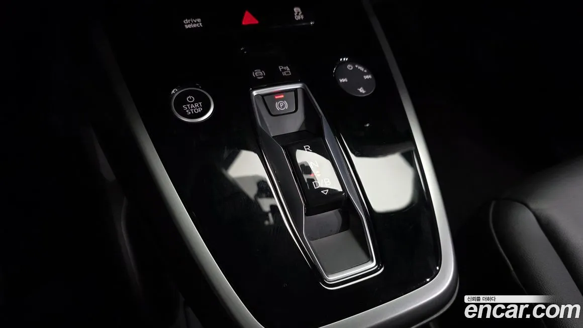 Audi Q4 e-tron 2023 из KR, фото 8