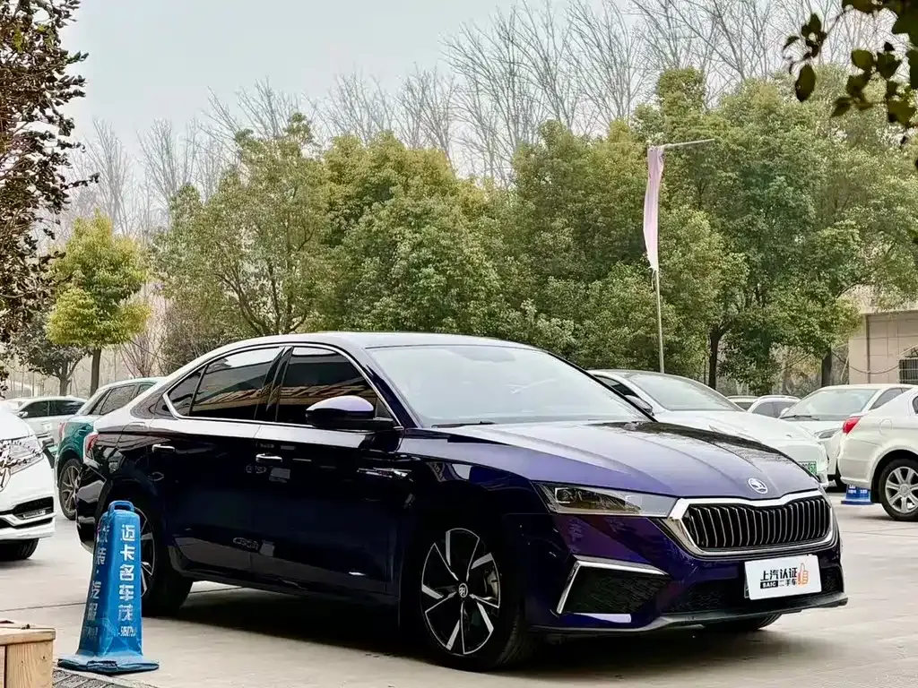 Skoda Octavia — фото 9