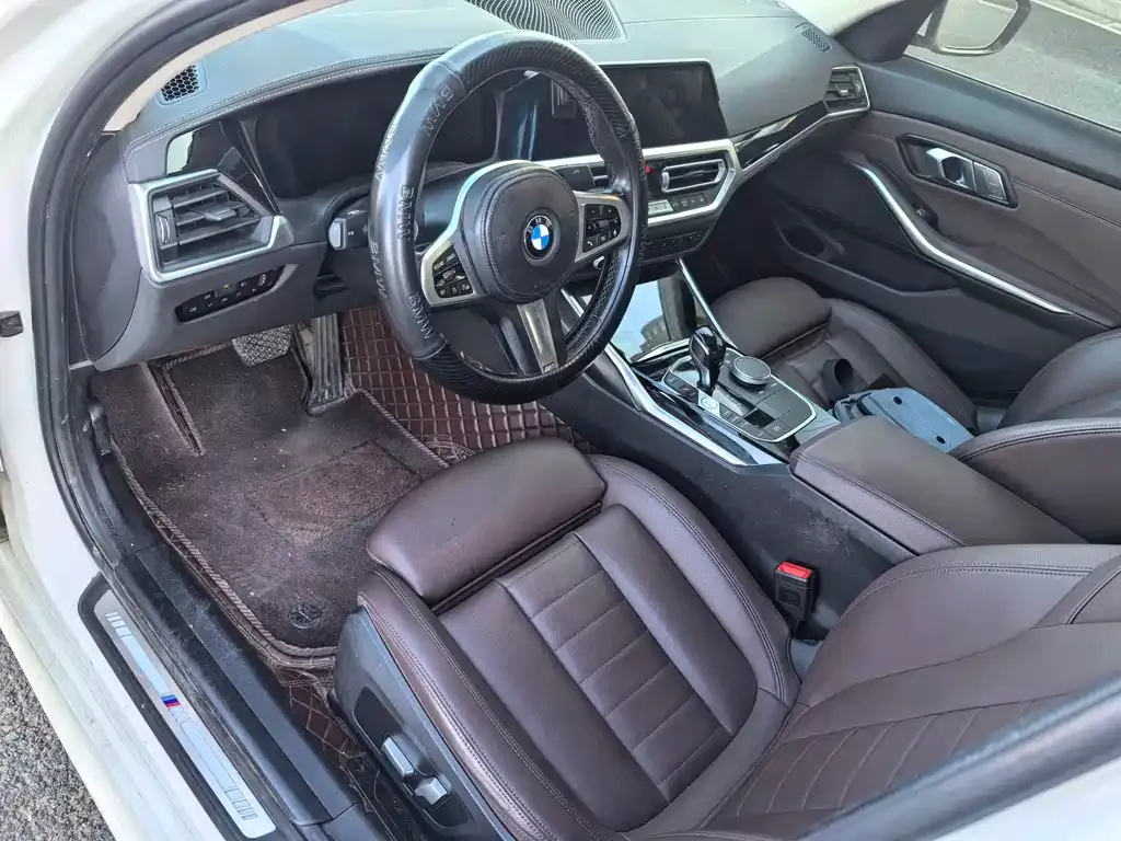 BMW 3 Series 2021 из CN, фото 3