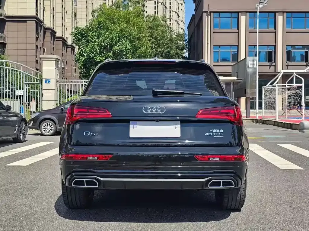 Audi Q5L 2024 из CN, фото 7