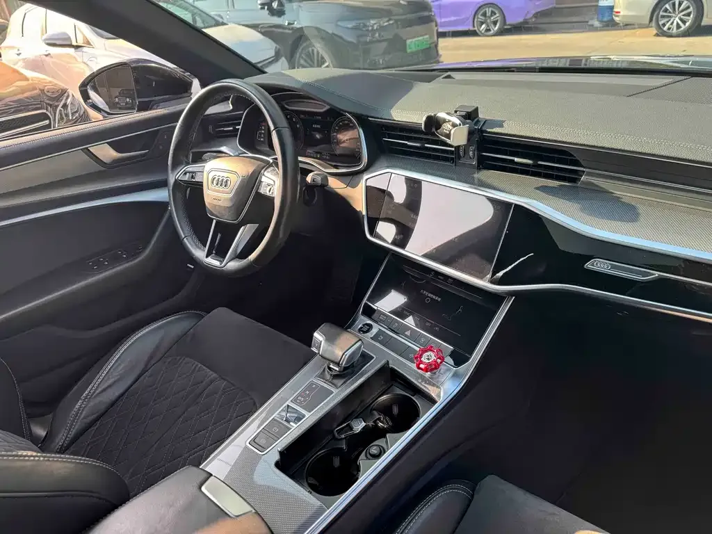 Audi A6L 2022 из CN, фото 10