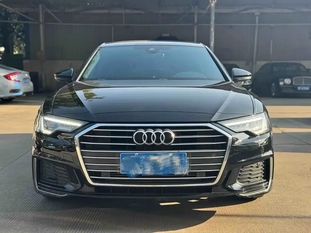 Audi A6L 2022 из CN, фото 9