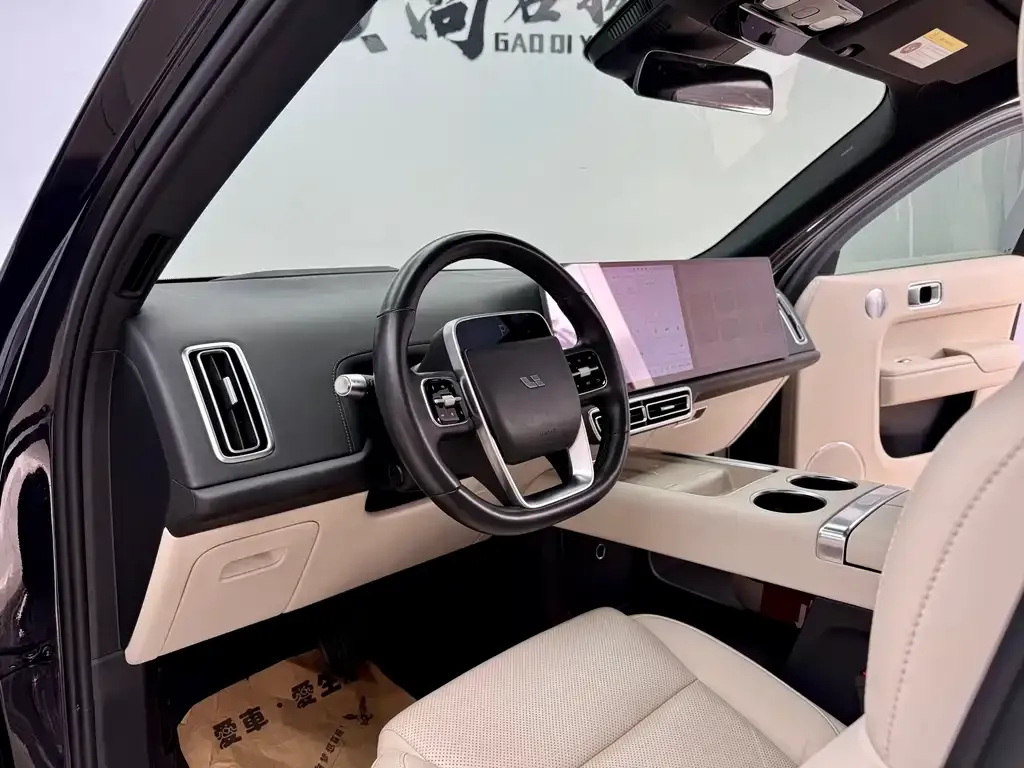 Li Auto L8 2023 из CN, фото 2