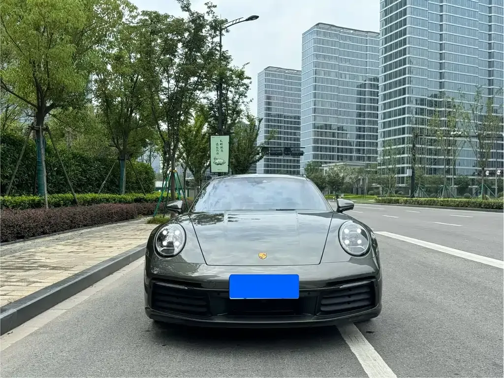 Porsche 911 2023 из CN, фото 5