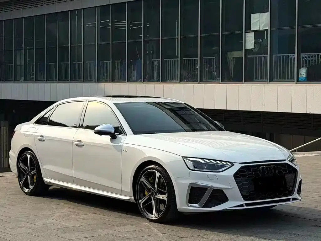 Audi A4L 2021 из CN, фото 3