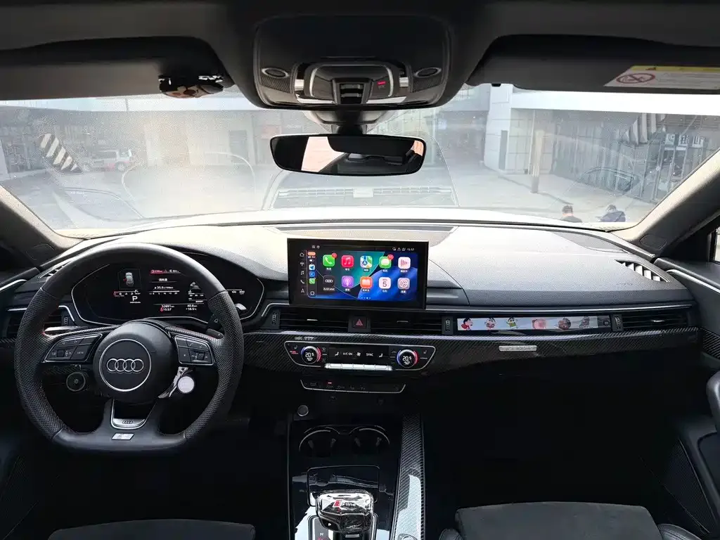 Audi A4L 2021 из CN, фото 8