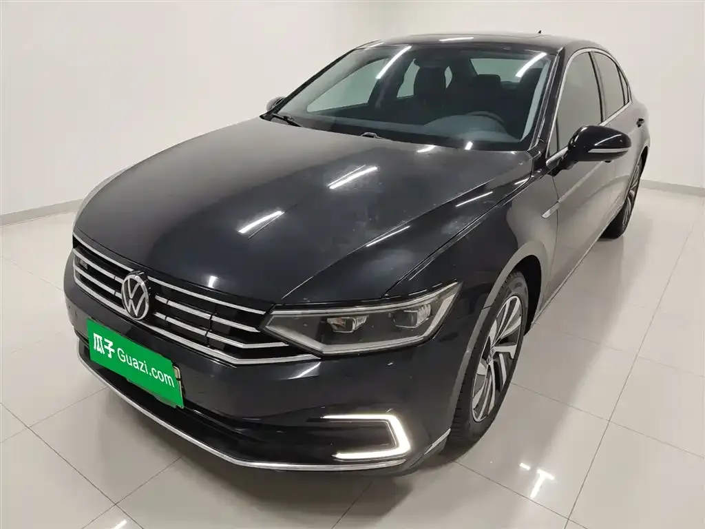 Volkswagen Magotan GTE PHEV 2022 из CN, фото 1