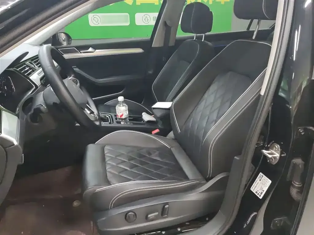 Volkswagen Magotan GTE PHEV 2022 из CN, фото 6