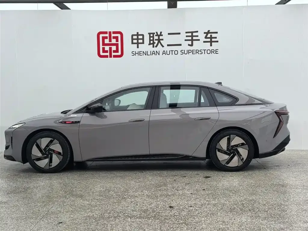 Hongqi EH7 2025 из CN, фото 6