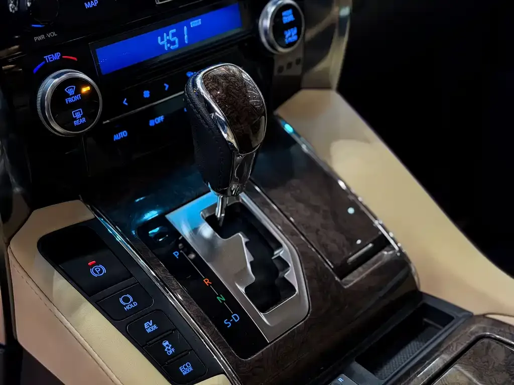 Toyota Alphard 2022 из CN, фото 3