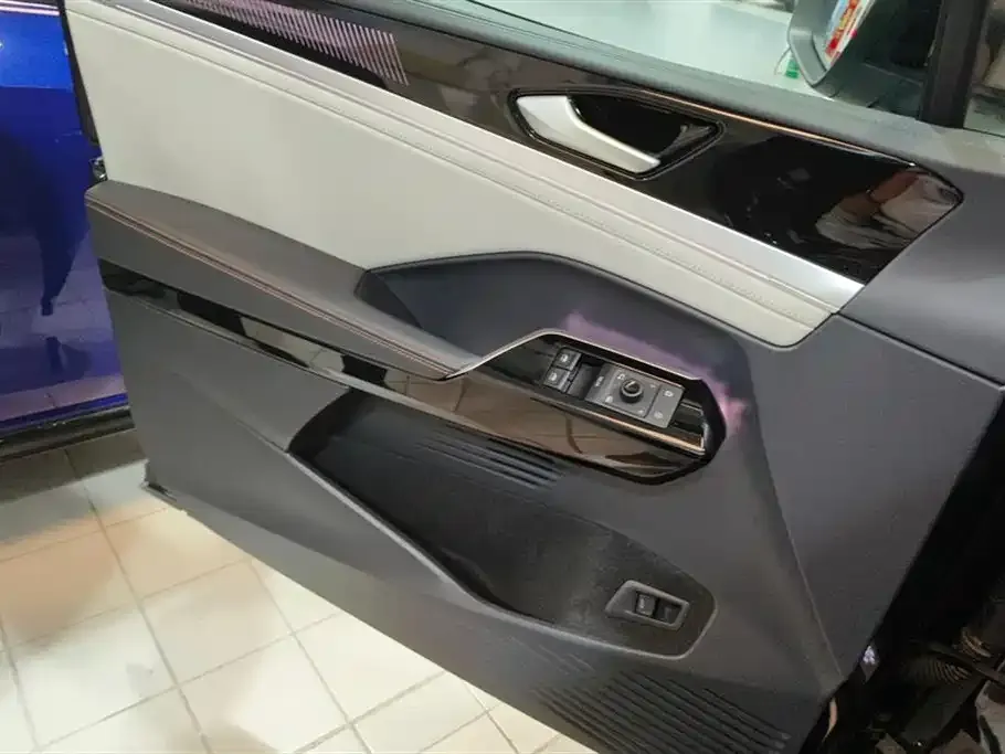 Volkswagen ID.6 Crozz 2024 из CN, фото 3