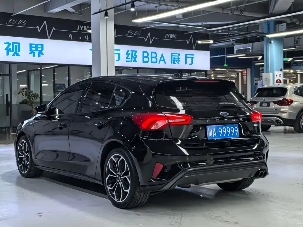 Ford Focus 2021 из CN, фото 6