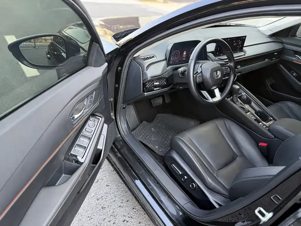 Honda Accord 2024 из CN, фото 6