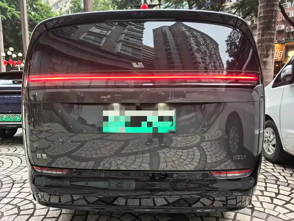 Li Auto MEGA 2024 из CN, фото 5