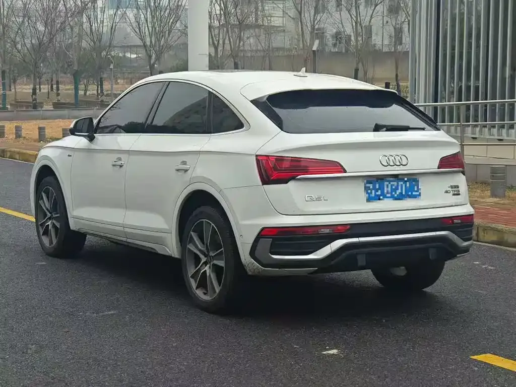 Audi Q5L Sportback 2022 из CN, фото 7