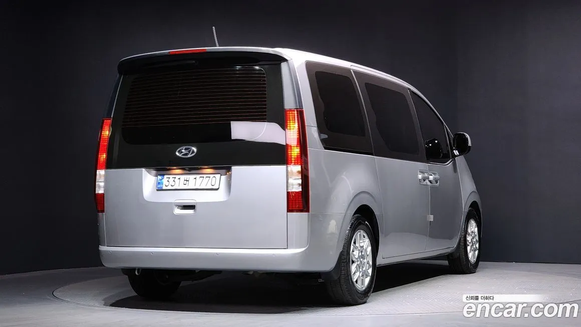 Hyundai Staria 2023 из KR, фото 3