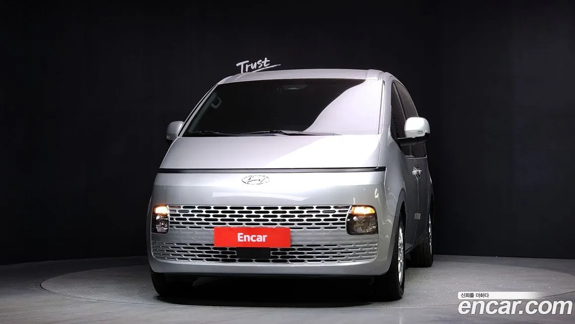 Hyundai Staria 2023 из KR, фото 2