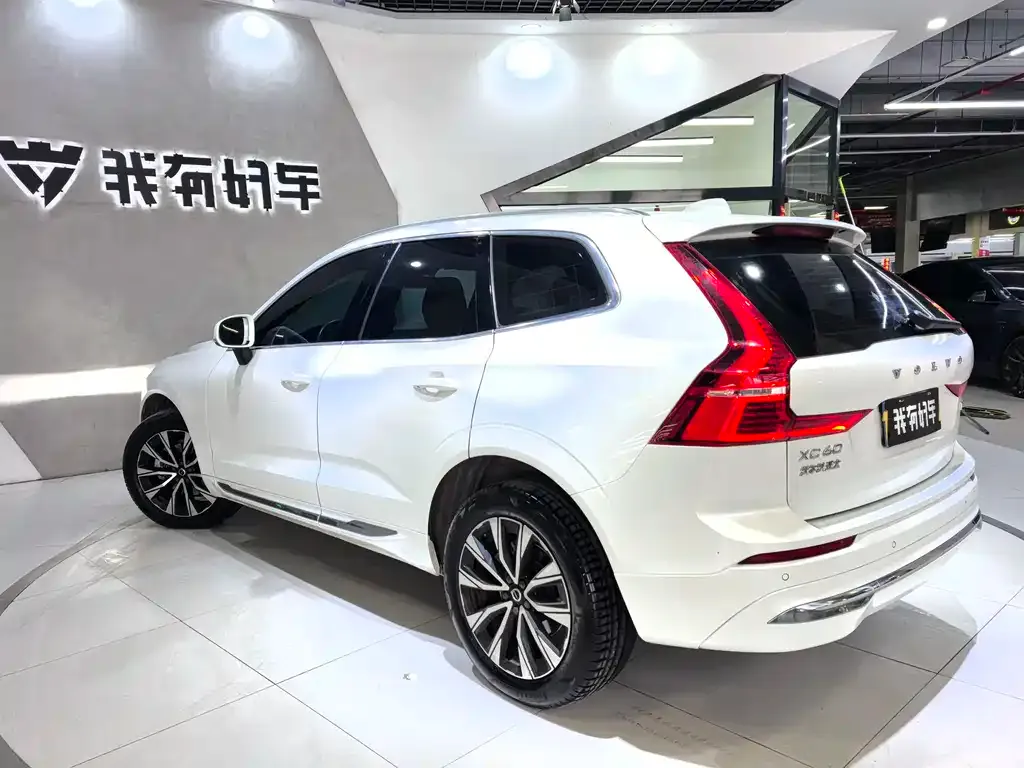 Volvo XC60 2023 из CN, фото 6