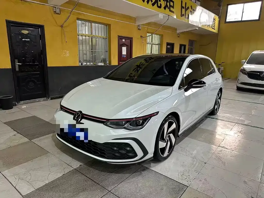 Volkswagen Golf GTI 2023 из CN, фото 1