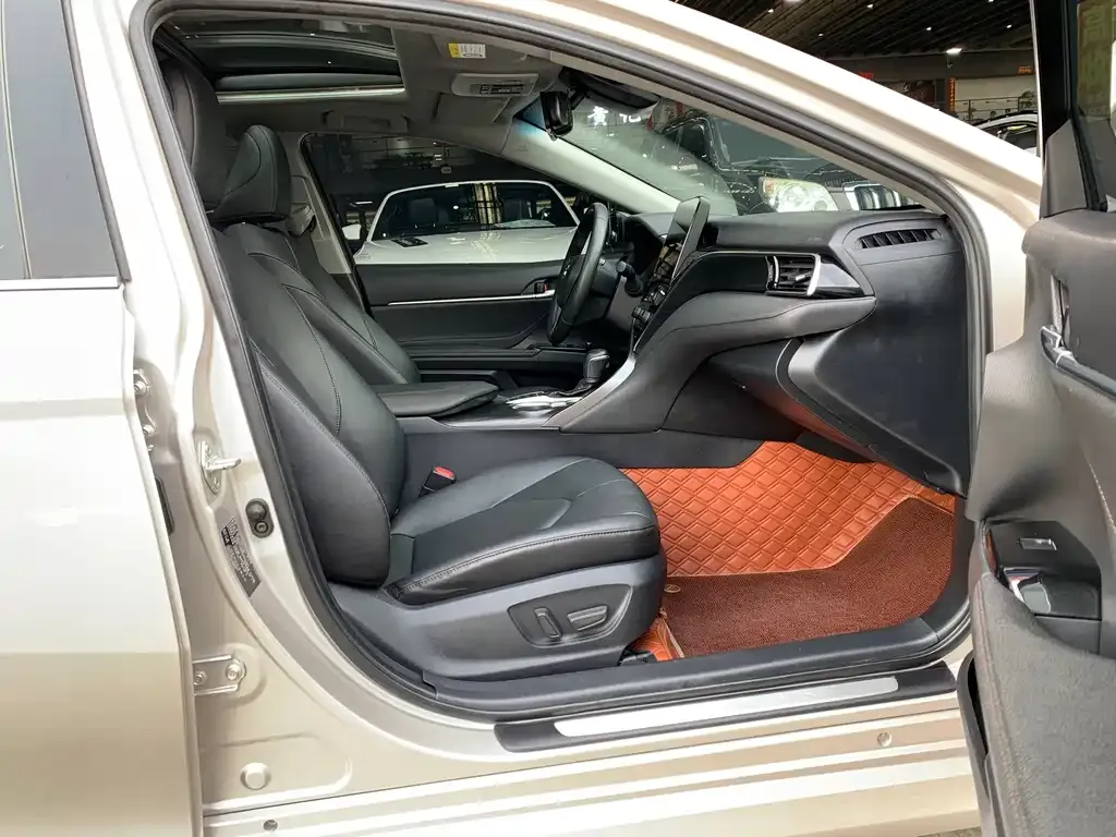 Toyota Camry 2022 из CN, фото 9