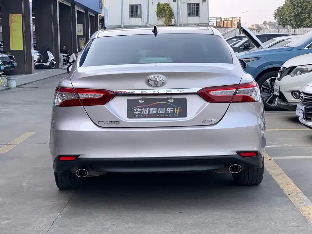 Toyota Camry 2022 из CN, фото 3