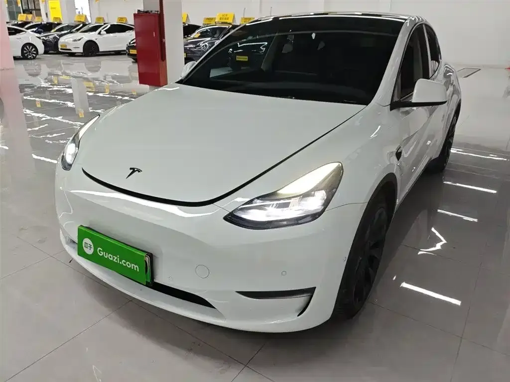 Tesla Model Y 2023 из CN, фото 1