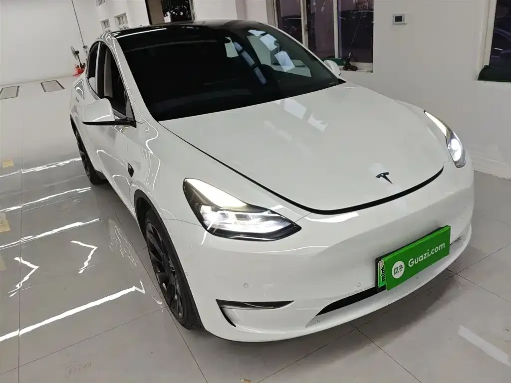 Tesla Model Y 2023 из CN, фото 3