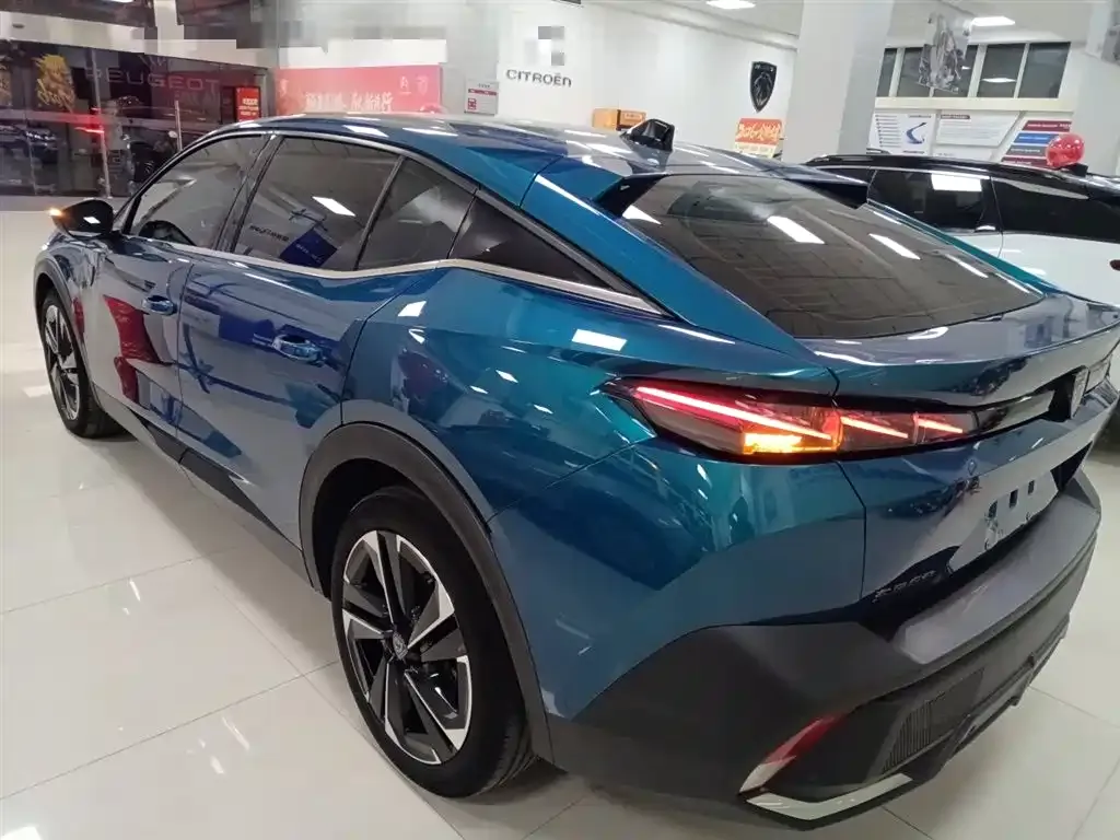 Peugeot 408X 2023 из CN, фото 4