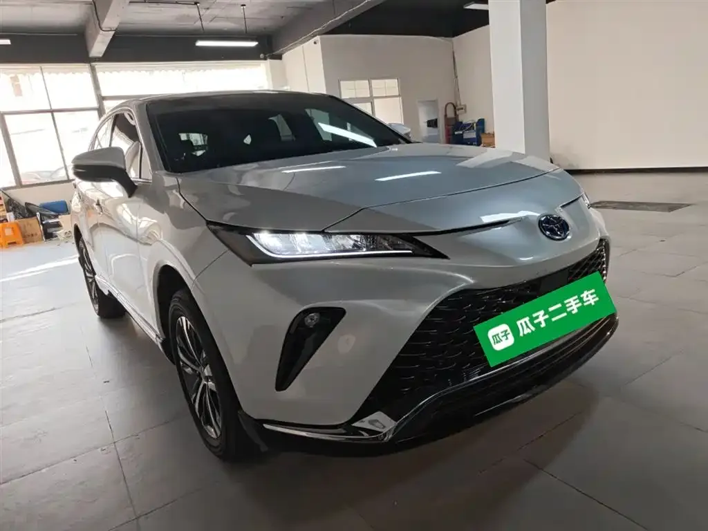 Toyota Venza 2023 из CN, фото 7