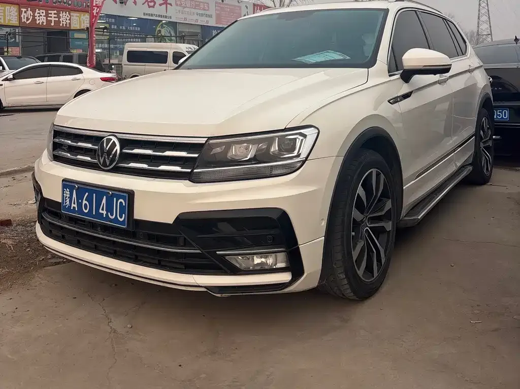 Volkswagen Tiguan L 2021 из CN, фото 1