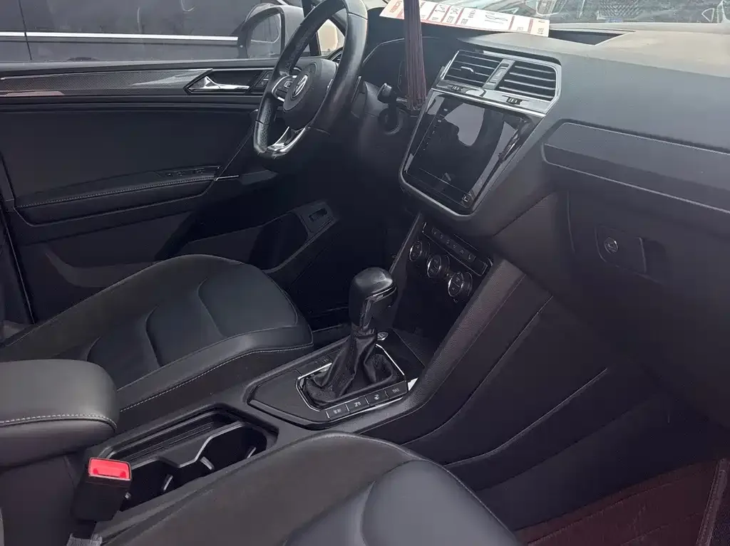 Volkswagen Tiguan L 2021 из CN, фото 6