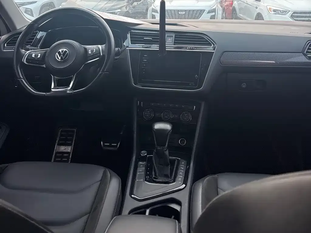 Volkswagen Tiguan L 2021 из CN, фото 7