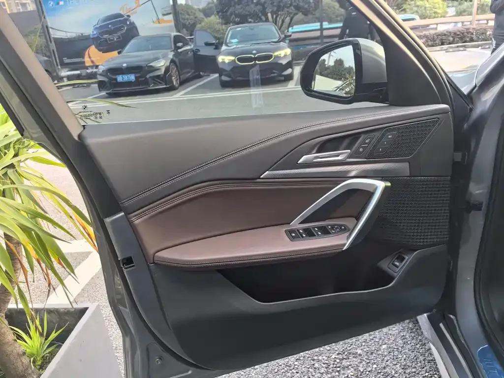 BMW X1 2024 из CN, фото 3