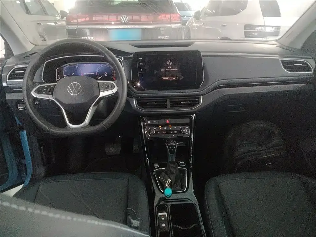 Volkswagen Tharu 2024 из CN, фото 8