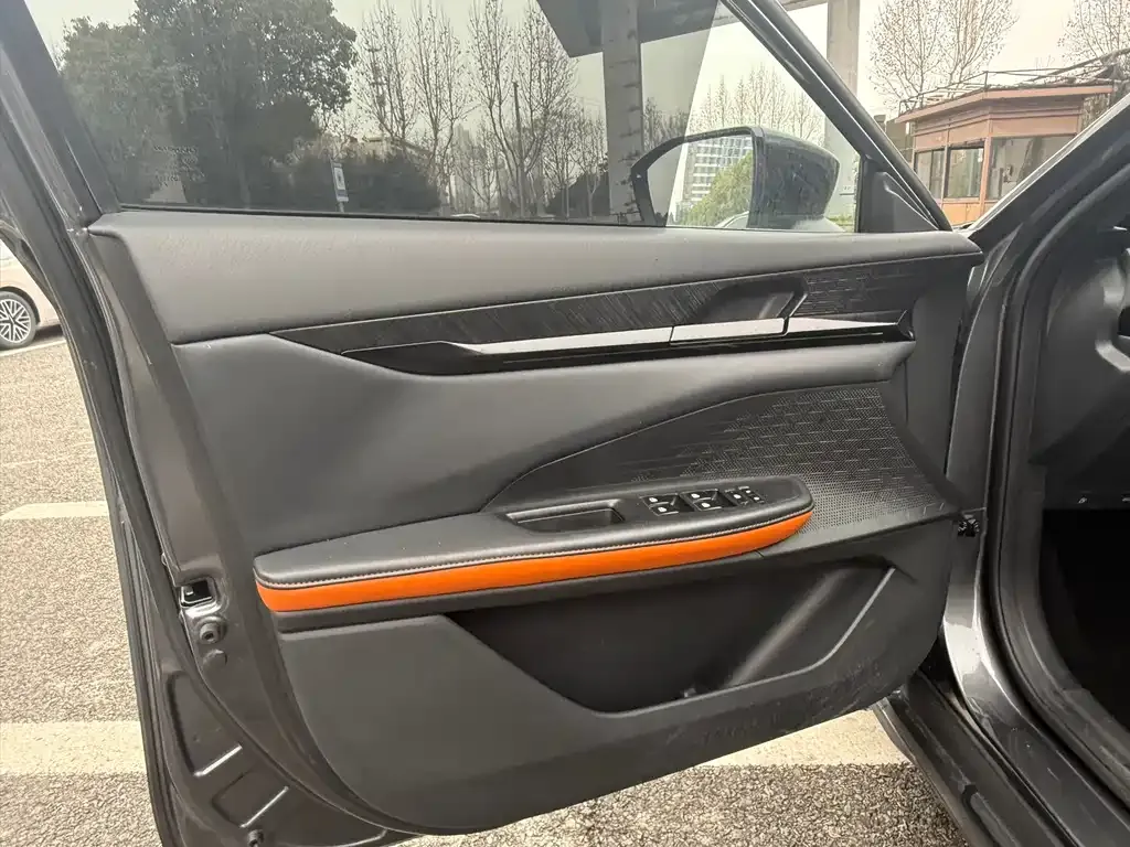 Changan UNI-V 2023 из CN, фото 4
