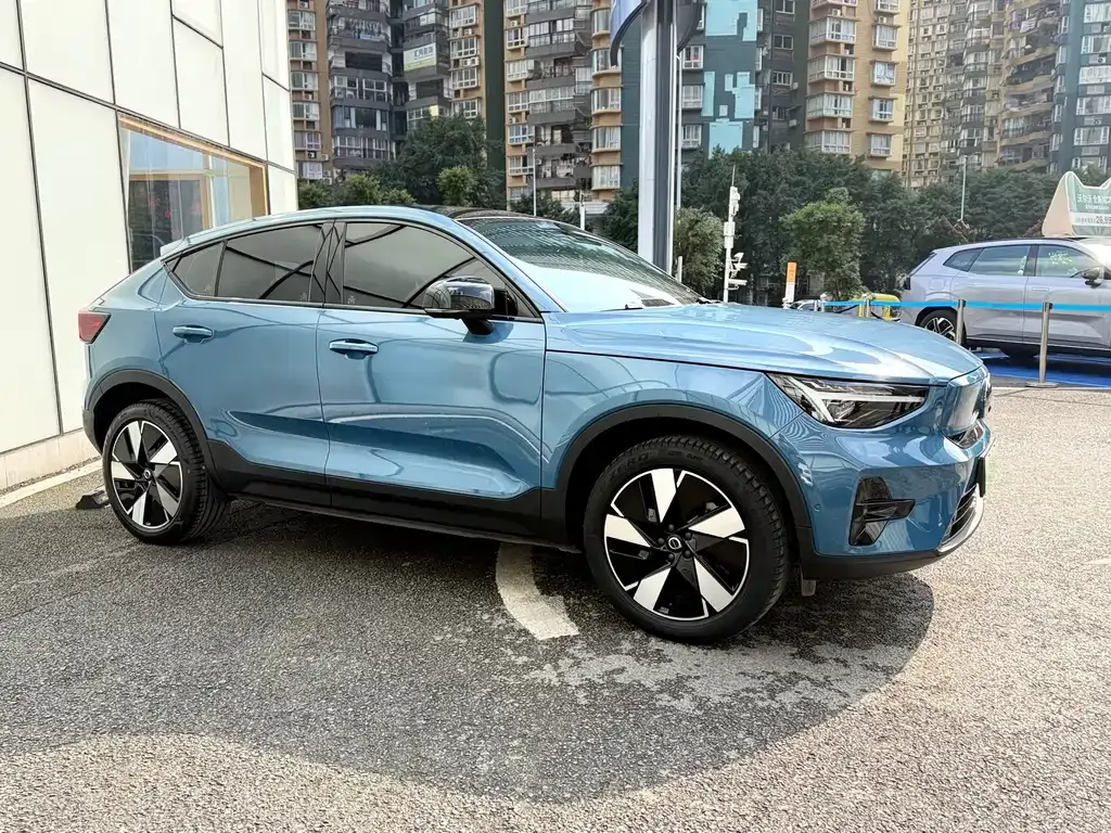 Volvo C40 2023 из CN, фото 7
