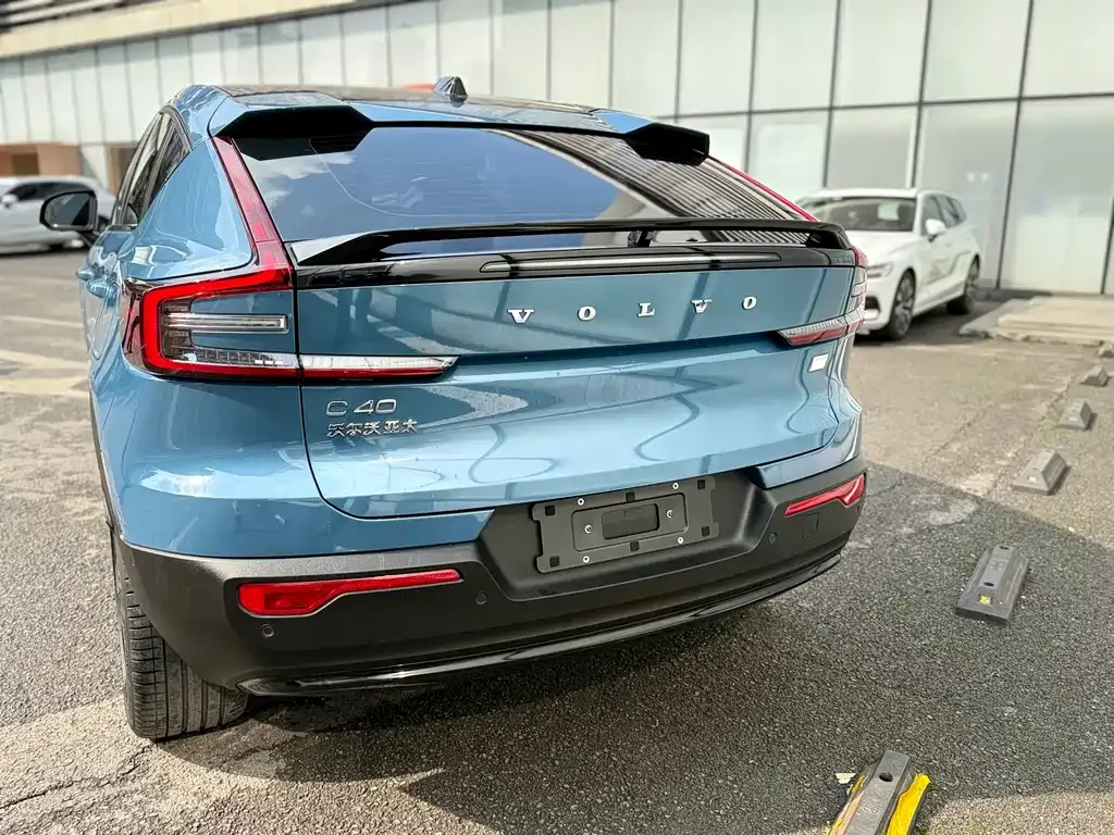 Volvo C40 2023 из CN, фото 10