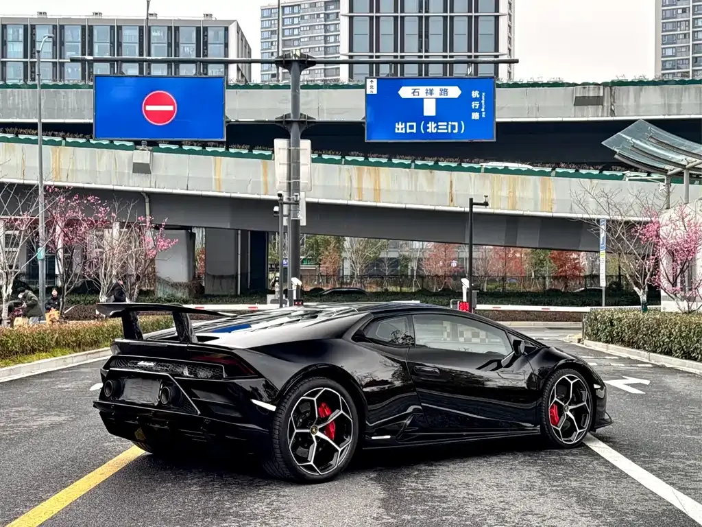 Lamborghini Huracan 2022 из CN, фото 7