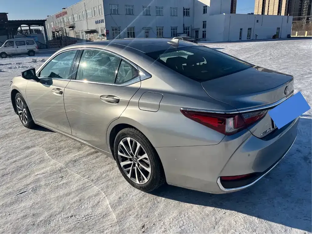 Lexus ES 2023 из CN, фото 4