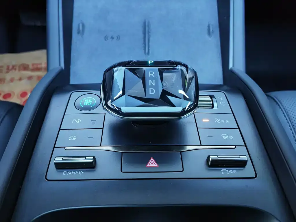 BYD Qin L 2025 из CN, фото 7