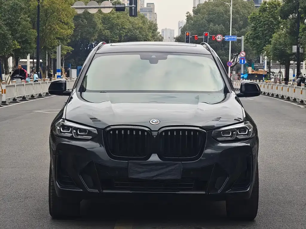 BMW X3 2022 из CN, фото 2