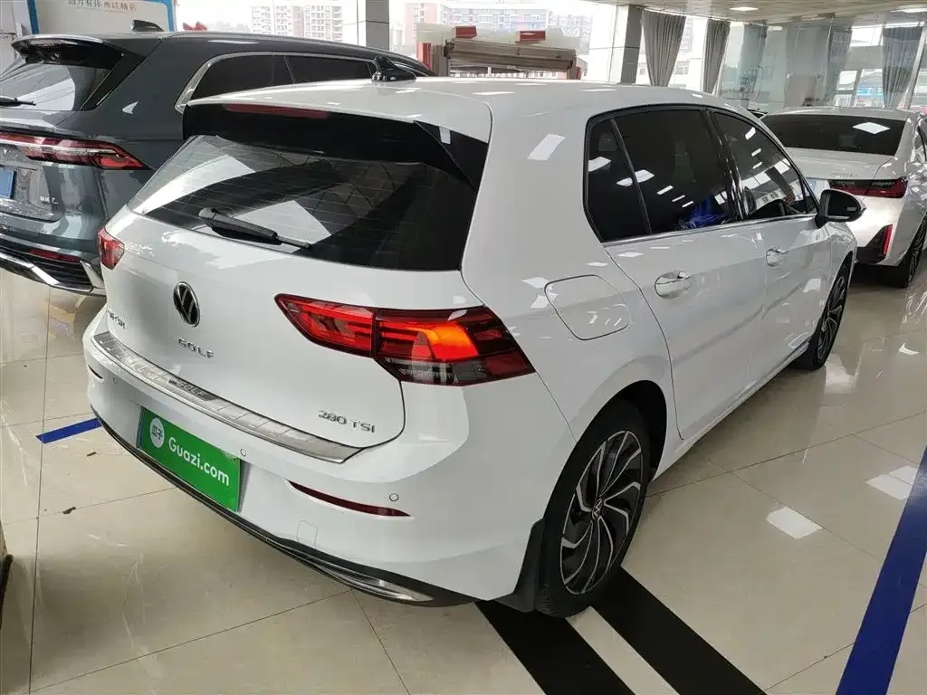 Volkswagen Golf 2021 из CN, фото 8
