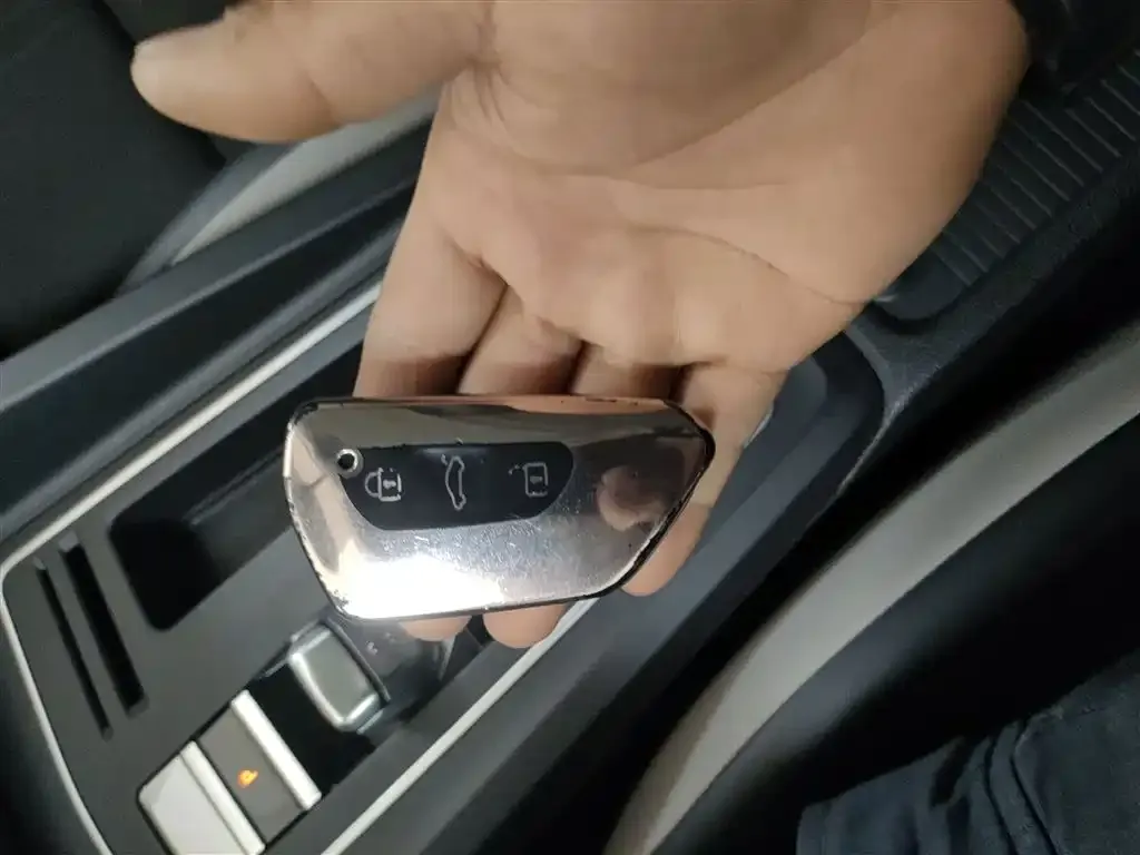 Volkswagen Golf 2021 из CN, фото 3