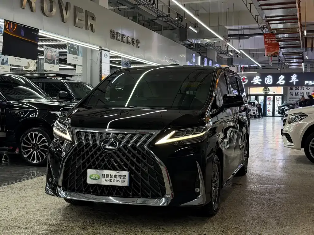 Lexus LM 2023 из CN, фото 1