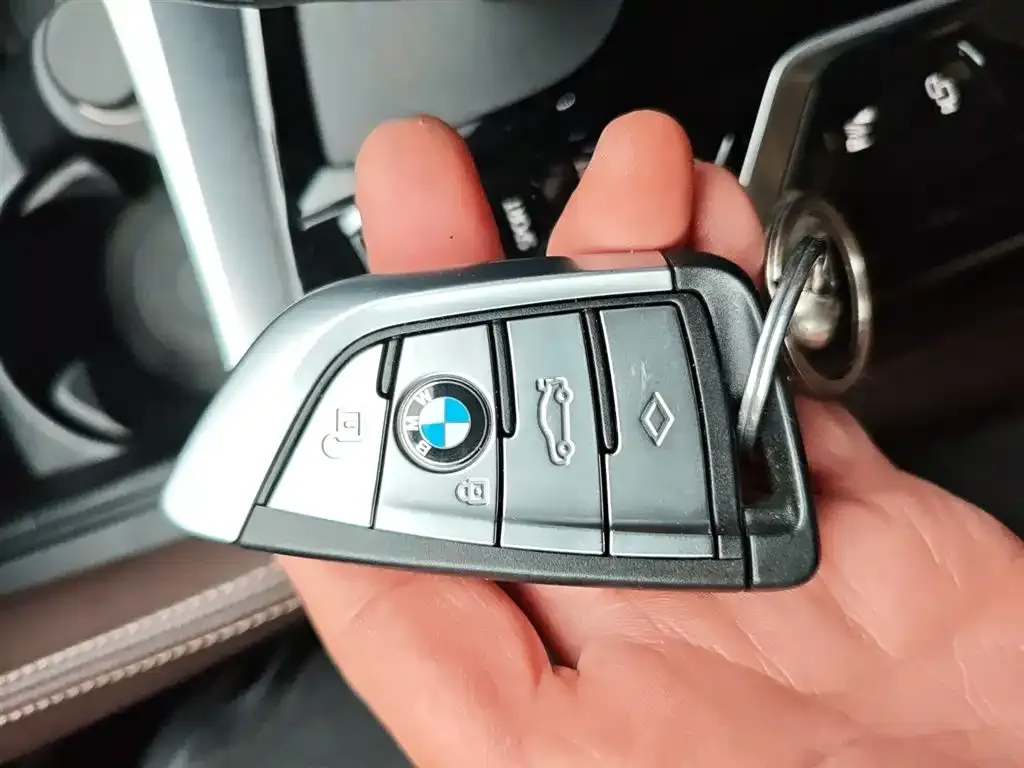 BMW 5 Series 2021 из CN, фото 2