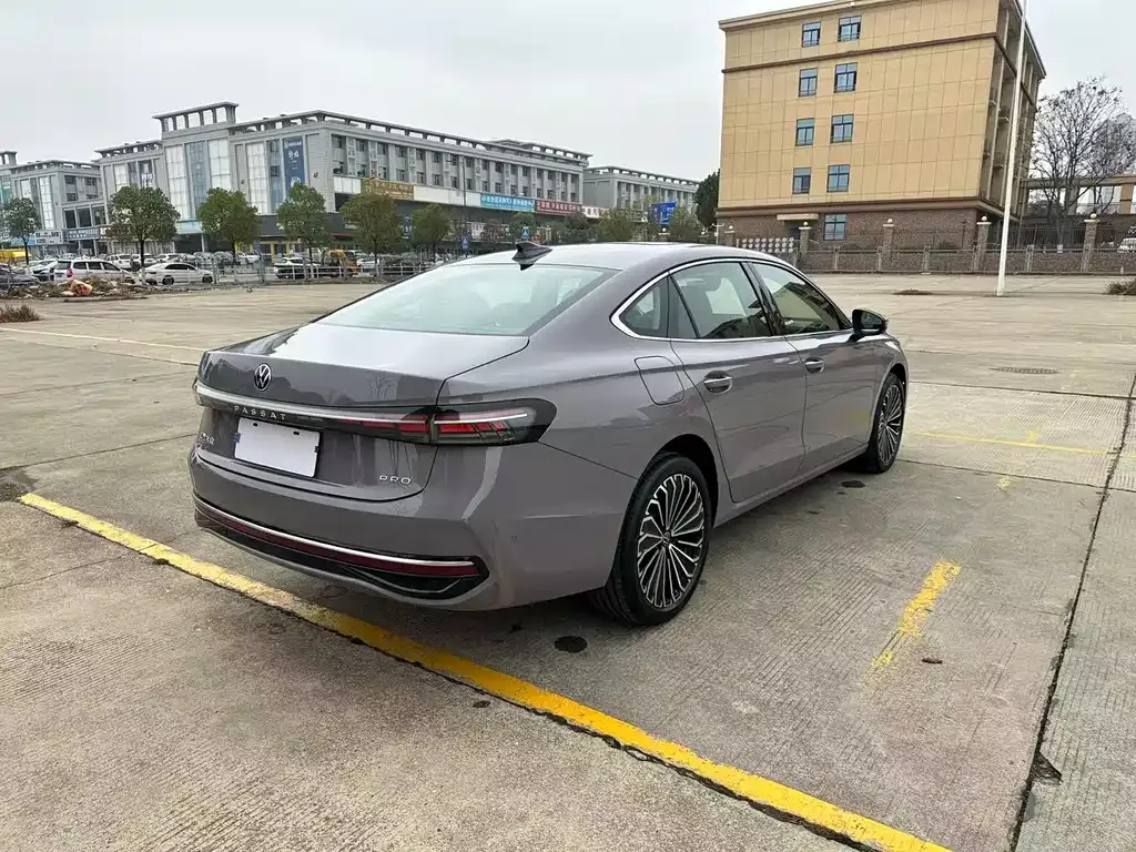 Volkswagen Passat 2024 из CN, фото 9