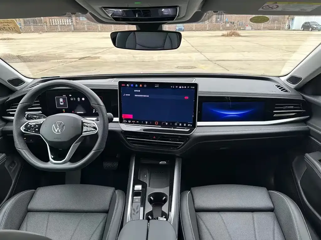 Volkswagen Passat 2024 из CN, фото 2