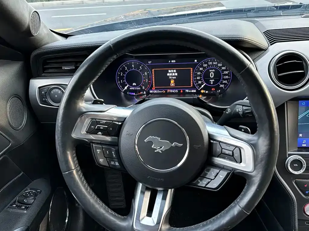 Ford Mustang 2022 из CN, фото 2