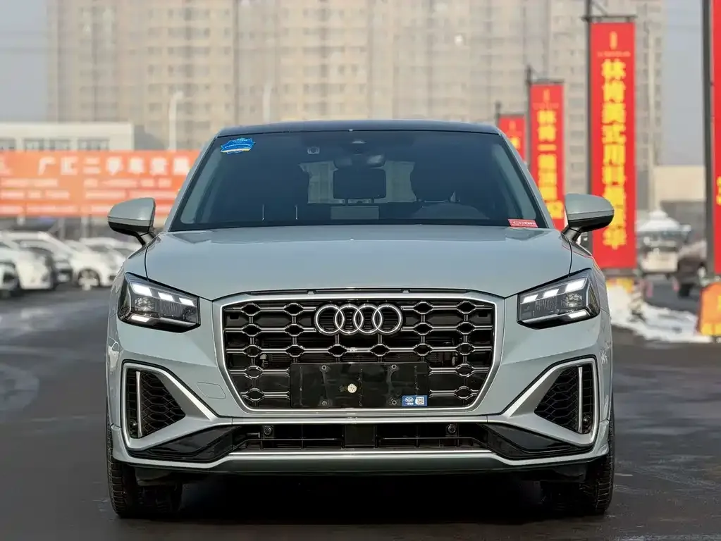 Audi Q2L 2023 из CN, фото 3